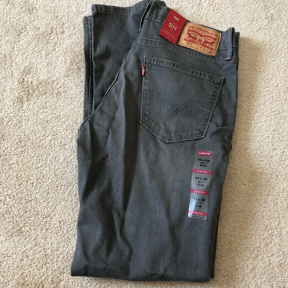 Men’s Levi Charcoal Jean!